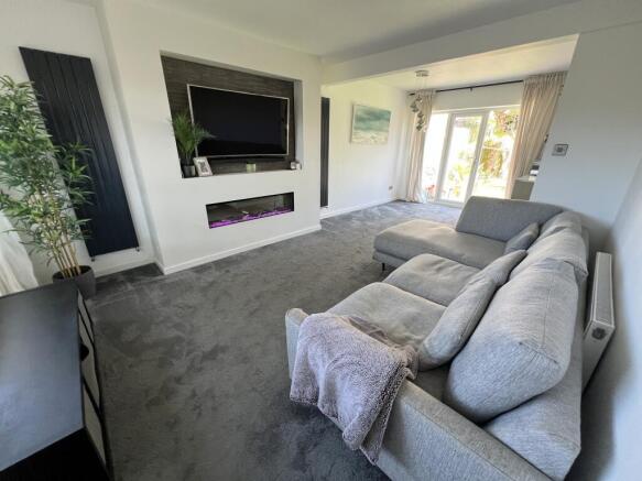 Southwood Avenue, Walkford, Christchurch, Dorset. BH23 5RJ photo 4