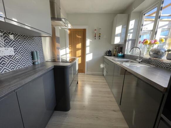 KITCHEN 4.jpeg