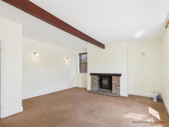 4 bed House to rent Image 4