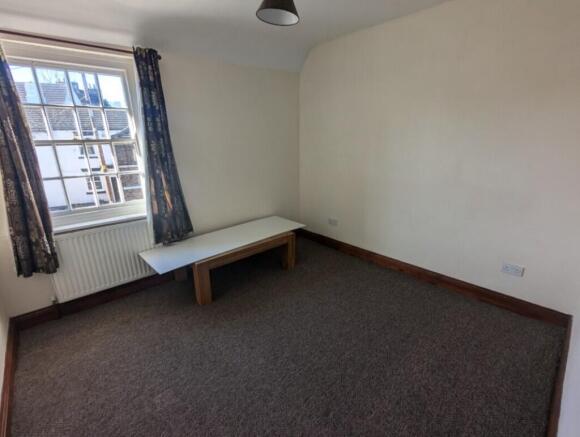 2 bed Terraced for sale Image 8