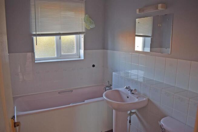 Bathroom.jpg