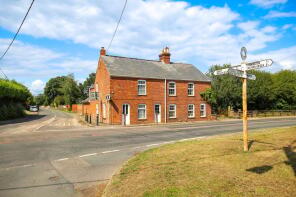 1, Bowling Green Cottages, Sway Road, Lymington SO41 8LP