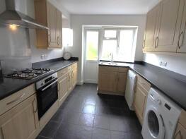 2, 8 Willenhall Court, Great North Road, Underhill, Barnet EN5 1JR
