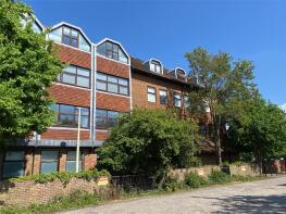 4, Swift House, Market Place, Wokingham RG40 1AP