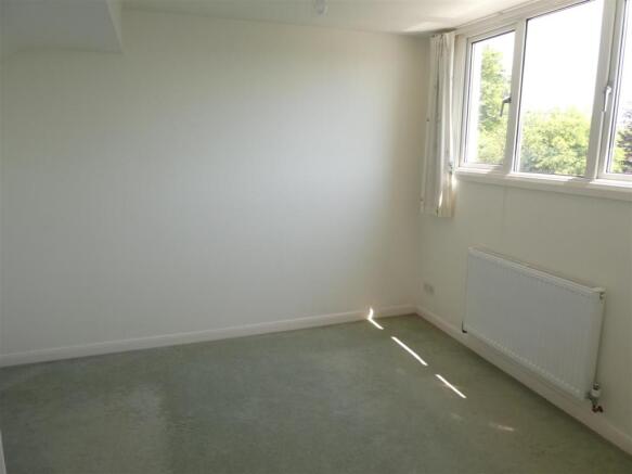 bedroom2.JPG