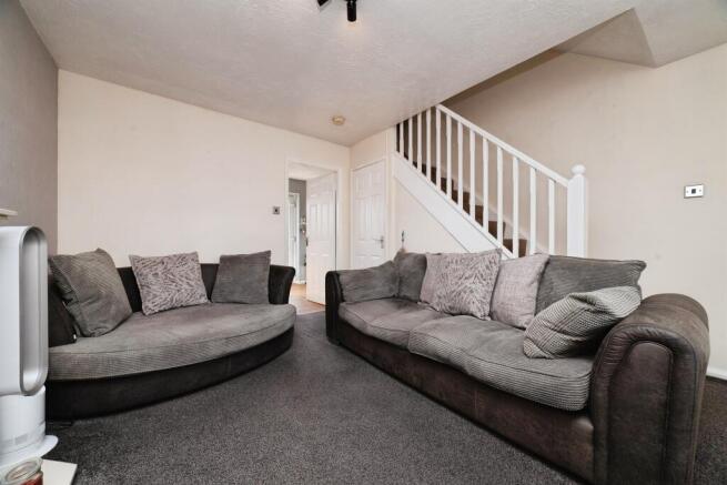 2 bed Semi-Detached for sale Image 6