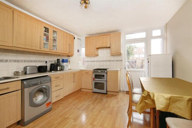 GROUND FLOOR KITCHEN DINER