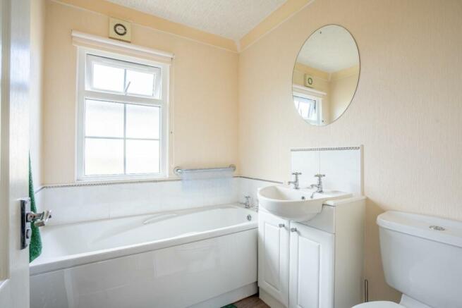 2 bed Park Home for sale Image 12
