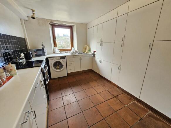 IMG-20250228-WA00...