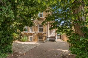 Flat 4, 138, Trinity Road, Wandsworth, London SW17 7HS
