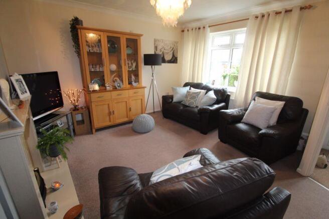 Lounge 2
