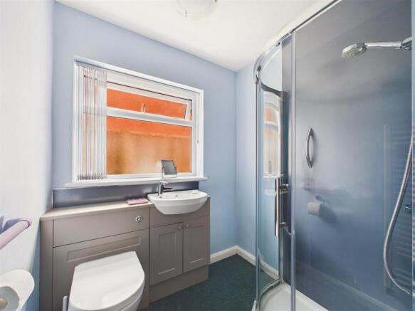 2 bed Semi-Detached Bungalow for sale Image 7