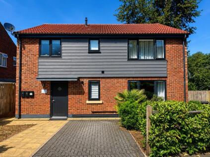 Meadow Way, Liphook, Hampshire