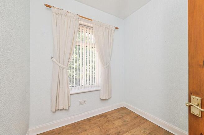3 bed Semi-Detached for sale Image 11