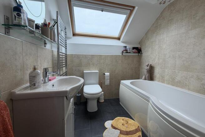 1 bed Flat for sale Image 5