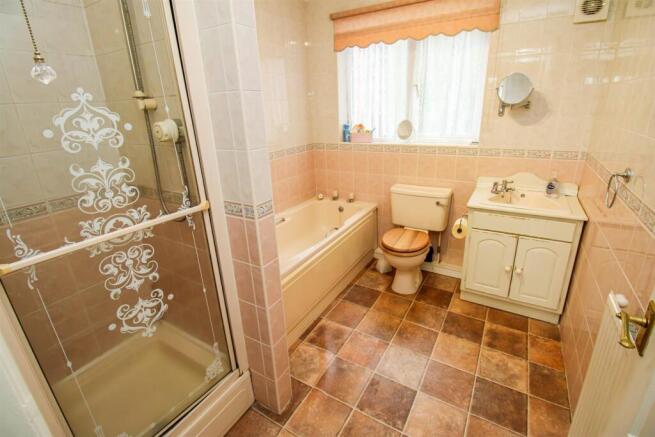 3 bed Town House for sale Image 10