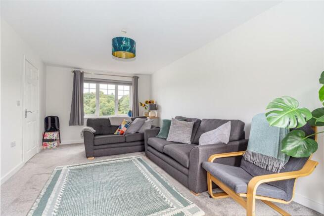 Living-room-2.jpg