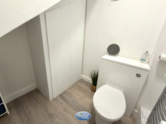 4 bed Detached for sale Image 6