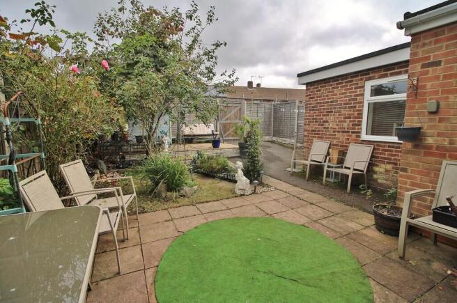 Great Copse Drive, Leigh Park photo 4