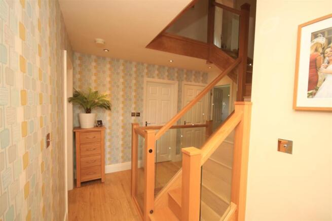 FIRST FLOOR LANDING