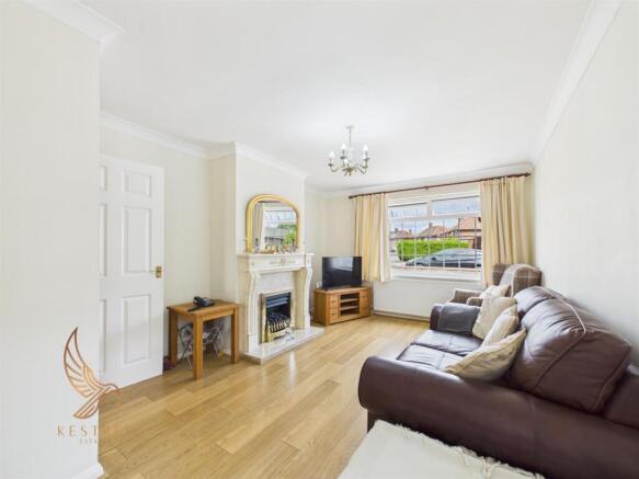 2 bed Detached Bungalow for sale Image 6
