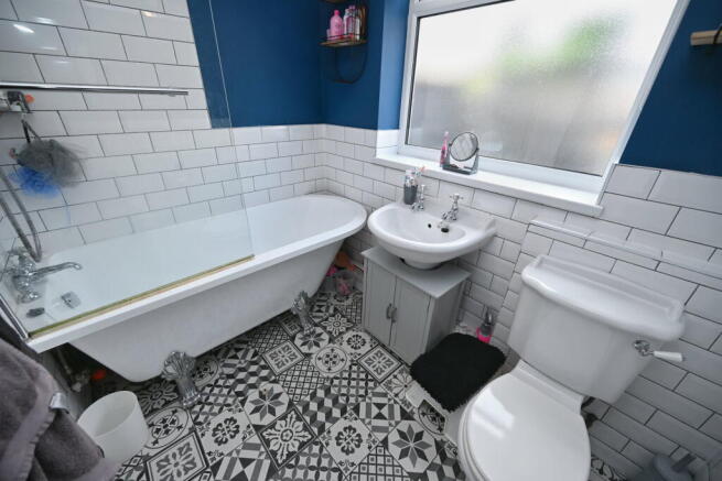 2 bed Semi-Detached for sale Image 6