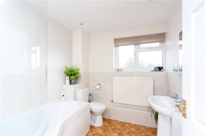 En-Suite Bathroom