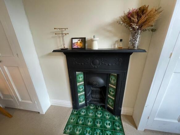 3 bed Terraced for sale Image 11