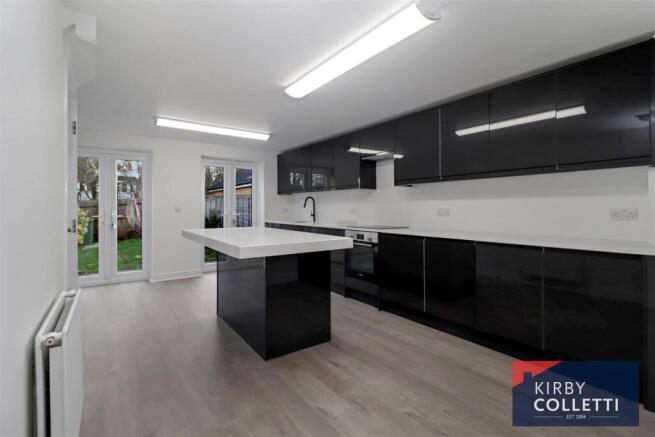 RE-FITTED KITCHEN