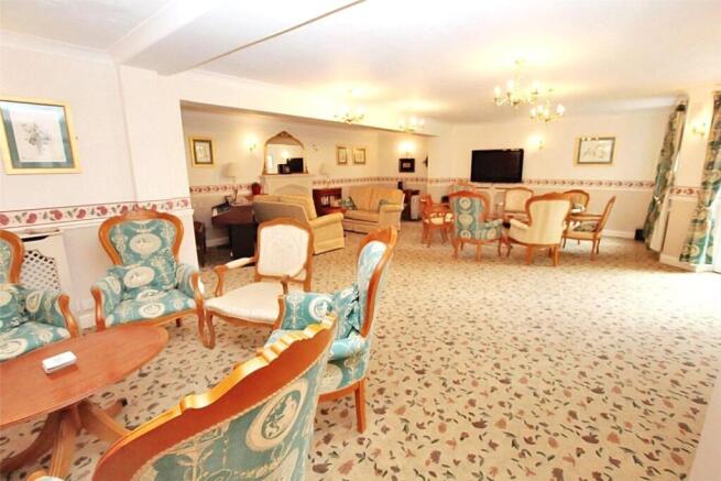 2 bed Flat for sale Image 9