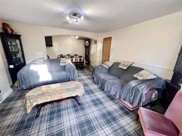 2 bed Apartment for sale Image 4