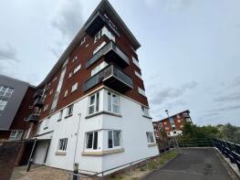 43, Jim Driscoll Way, Grangetown, Cardiff CF11 7JL