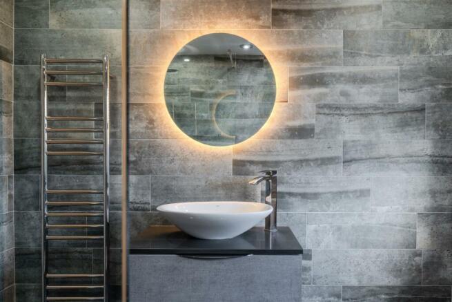 Bathroom-5.jpg
