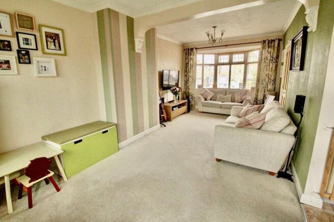 Lounge/Dining Room