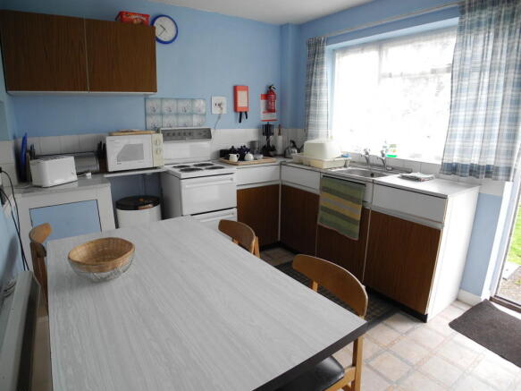 Bungalow kitchen