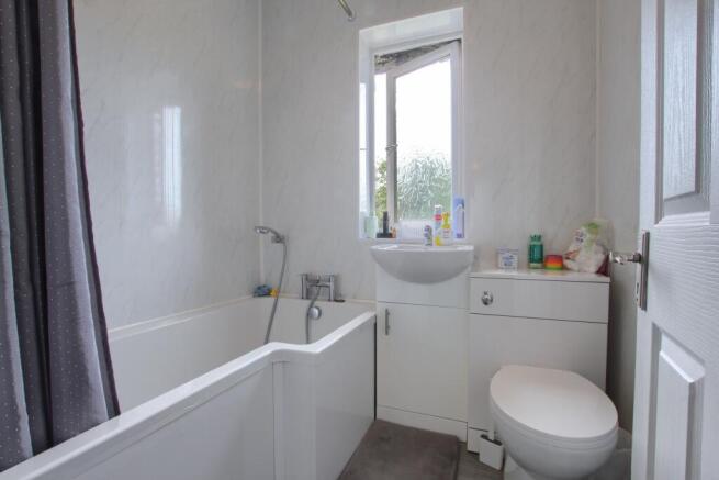 3 bed Semi-Detached for sale Image 12