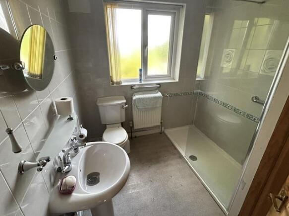 3 bed Detached Bungalow for sale Image 9