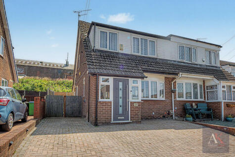 Fairfax Drive, Littleborough, OL15 8RA