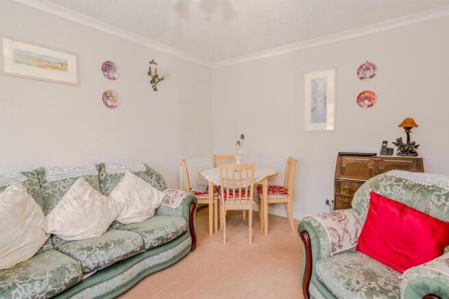 Rutland Road, Cannock, WS122EQ-14.jpg