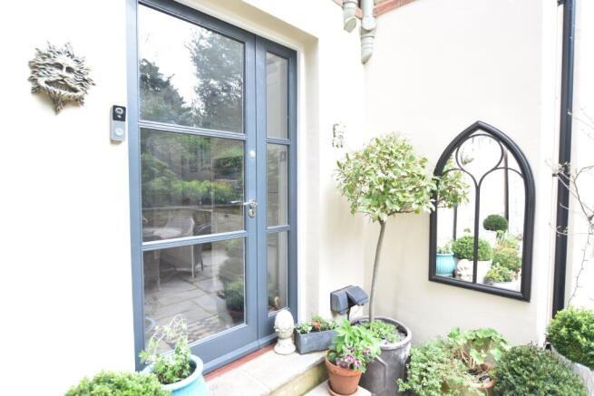 Talbot Road, Oxton, CH43 photo 4