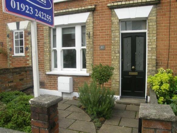 FRONT GARDEN