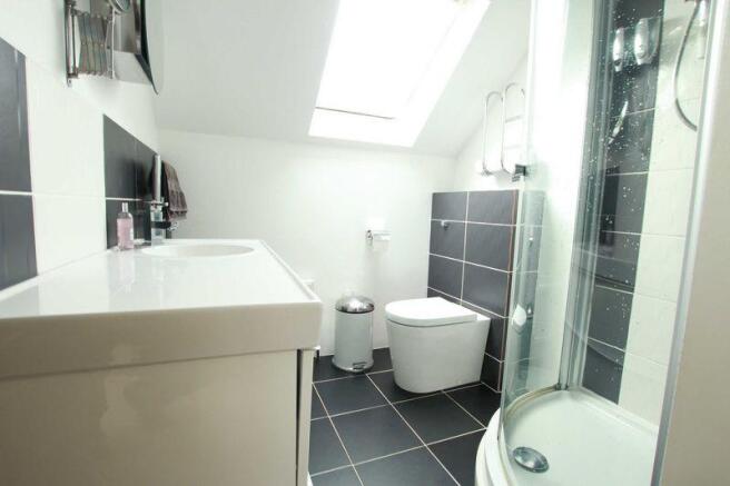 Master En-suite 