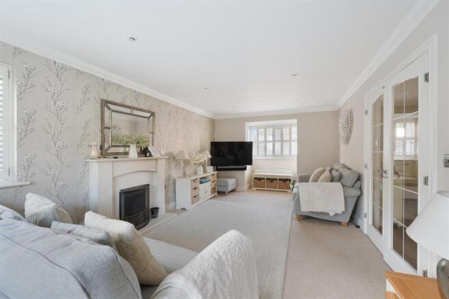 OSPREY DRIVE 16 (5).jpg