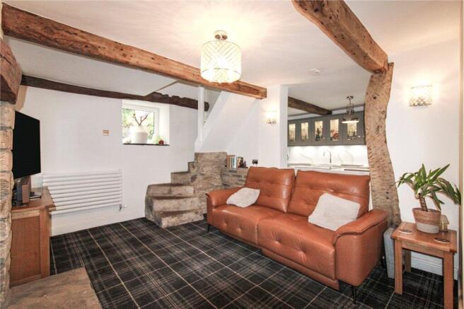 3 bed Town House for sale Image 5
