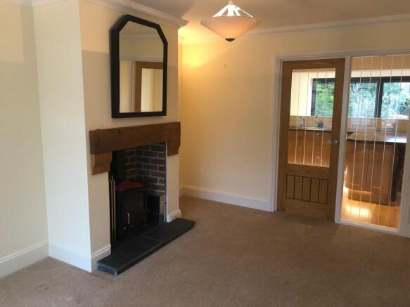 3 bed House to rent Image 4