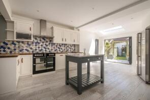 30, Rosslyn Avenue, Barnes, London SW13 0JX