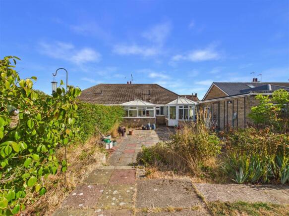 3 bed Semi-Detached Bungalow for sale Image 5