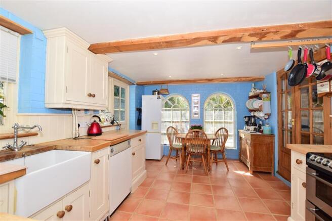 Kitchen/Breakfast Area