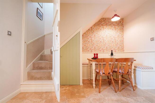 3 Hartle Green Dining