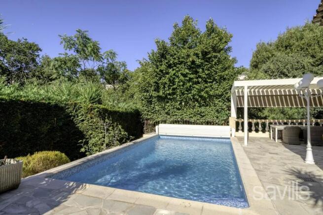 A semi-detached villa for sale in Antibes